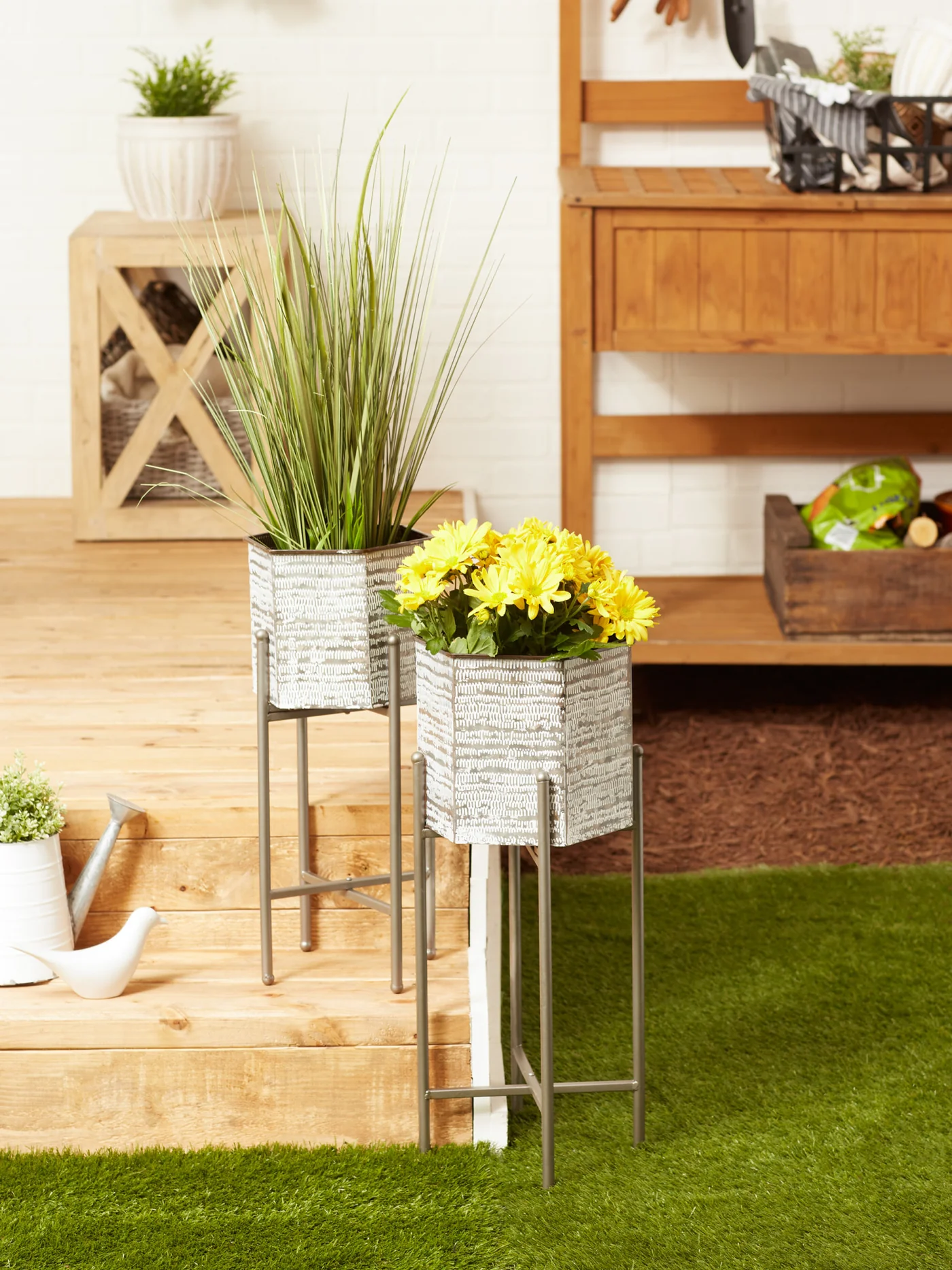 Modern Hexagon Bucket Plant Stand Set of 2 - Stylish and Functional Modern Hexagon Bucket Plant Stand Set of 2 - Stylish and Functional